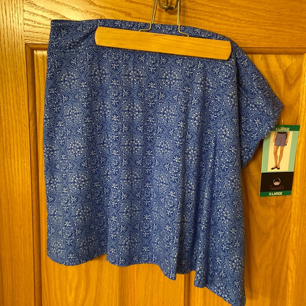 NWT Skort